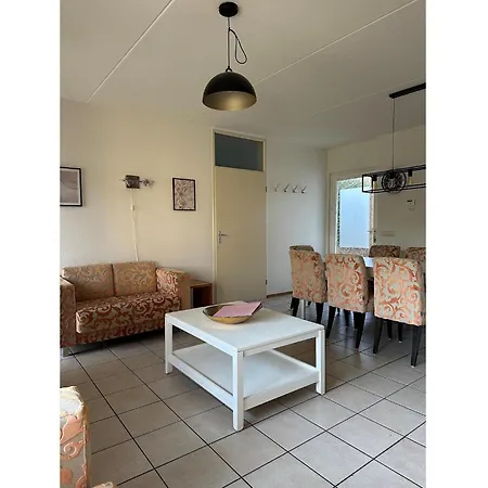 Spacious Ground-floor In Holiday home